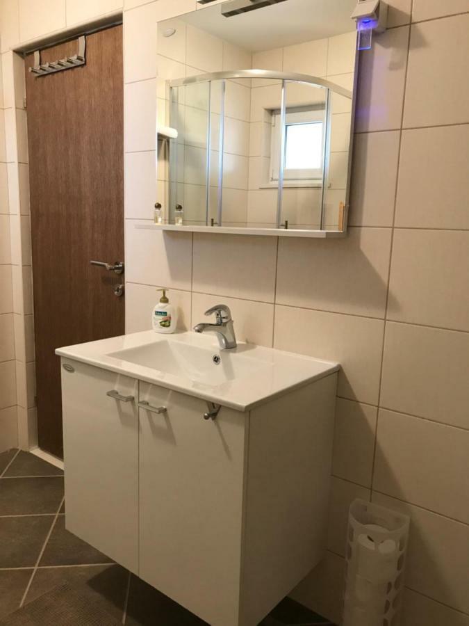 קורניצה Holiday House Kora מראה חיצוני תמונה